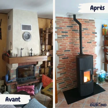 Photo avant-après du remplacement d'une ancienne cheminée avec foyer bûches et habillage pierres et poutre bois par un poêle à granulés Jøtul PF 861 S noir, avec plaque de sol en acier noir.